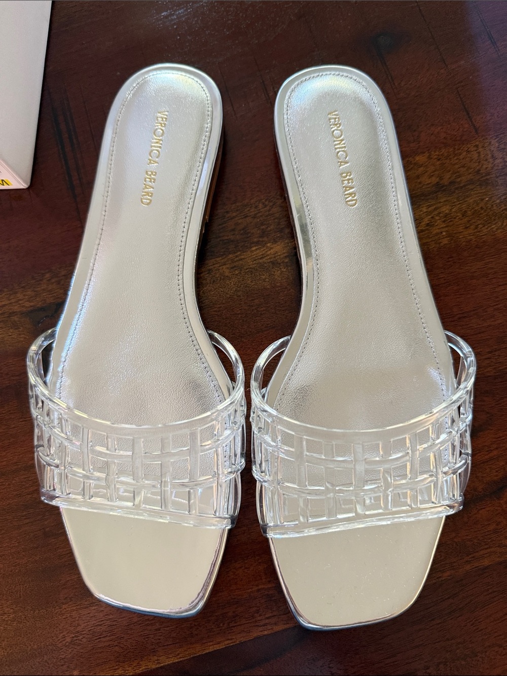 NIB Maris Veronica Beard Metallic Silver Slides with Clear Jelly/Woven Strap
